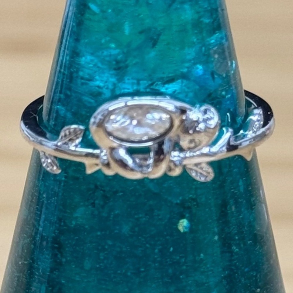 Rhodium Plated Sloth Ring Silver Tone Nature Leaf  Clear Stone Fashion Size 8